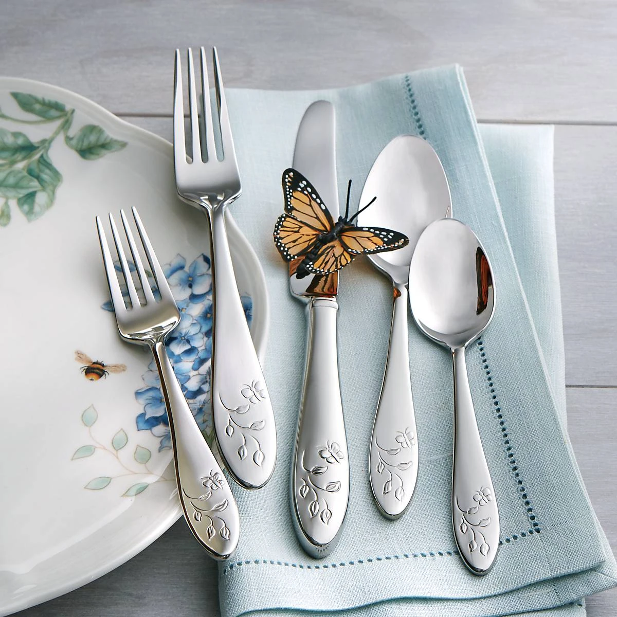 Lenox Butterfly Meadow 5-Piece Place Setting 4 Lenox Butterfly Meadow 5-Piece Place Setting - Image 2