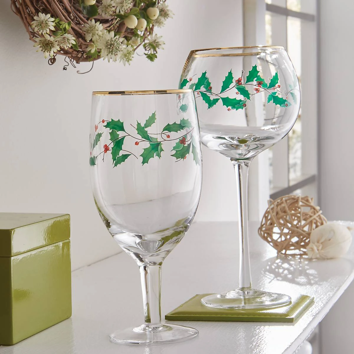 Lenox Holiday 4-Piece Wine Glass Set 5 Lenox Holiday 4-Piece Wine Glass Set - Image 3