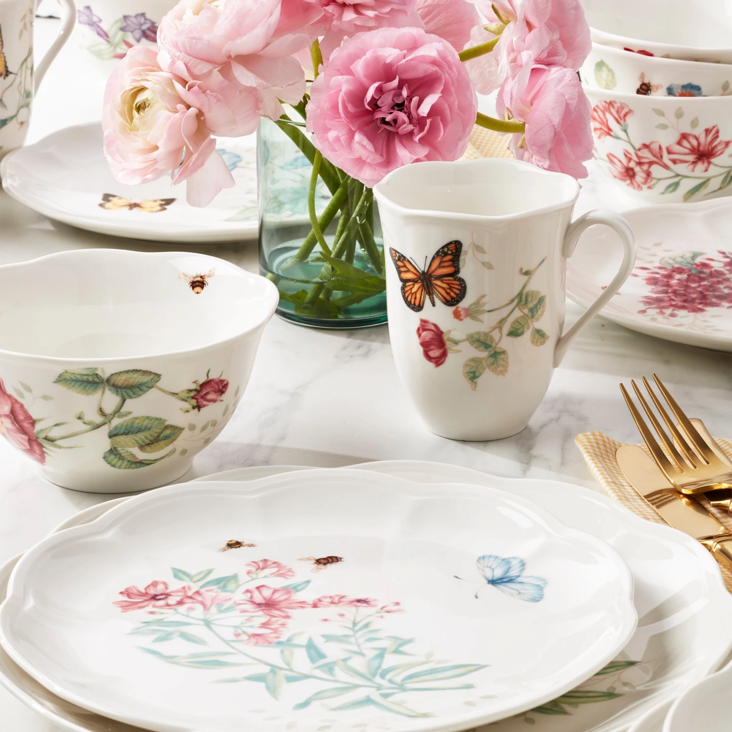 Lenox Butterfly Meadow Monarch 24-Piece Dinnerware Set 4 Lenox Butterfly Meadow Monarch 24-Piece Dinnerware Set - Image 2