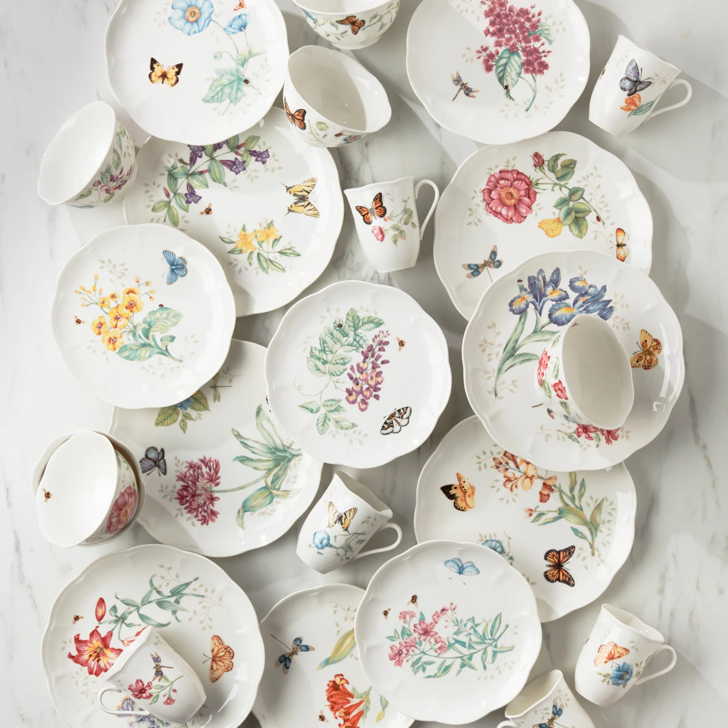 Lenox Butterfly Meadow Monarch 24-Piece Dinnerware Set 7 Lenox Butterfly Meadow Monarch 24-Piece Dinnerware Set - Image 5