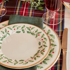 Lenox Holiday Dinner Plate 9 Lenox Holiday Dinner Plate -Lenox 883430 894966 894963 894588 840149 877880 LHOL 23 FEA 5 0d5d5506 ba79 434b 9a31 40eb30b460f7