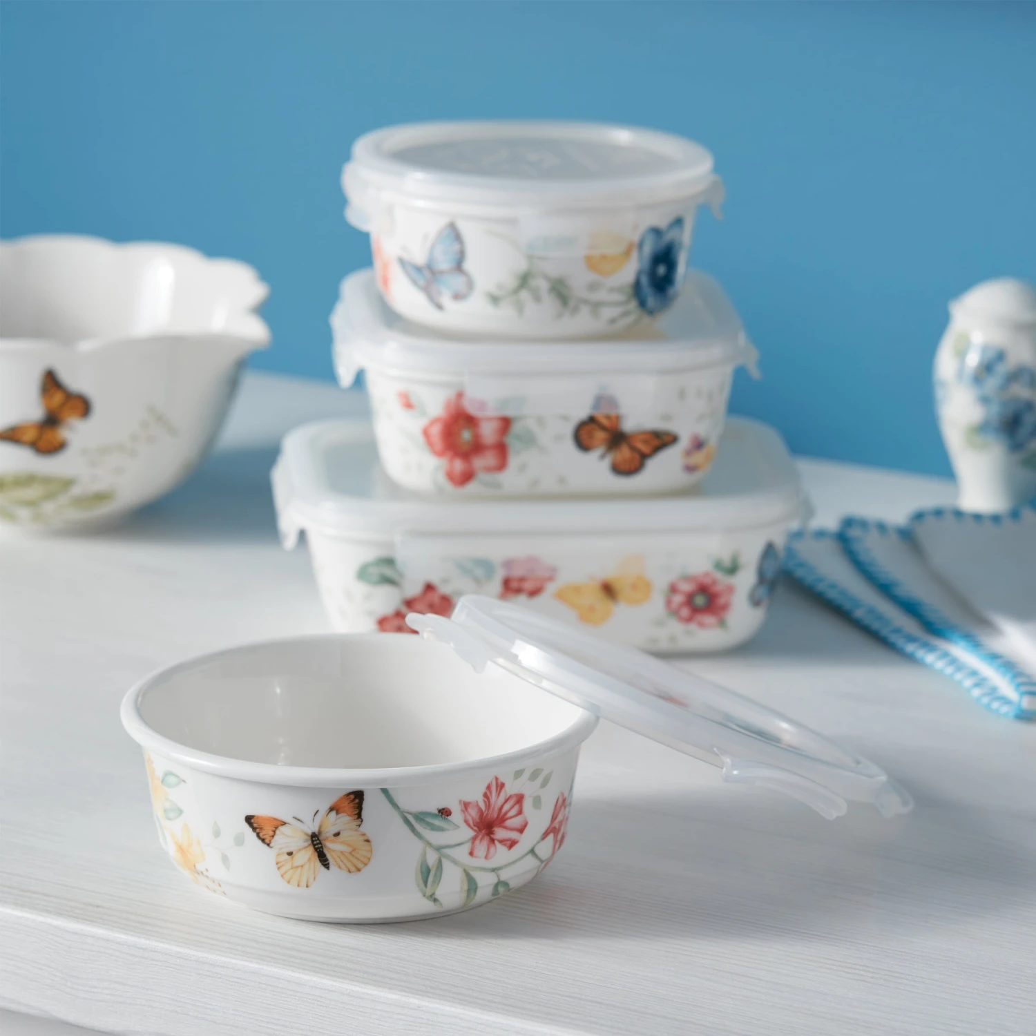 Lenox Butterfly Meadow Rectangle Food Storage Container 5 Lenox Butterfly Meadow Rectangle Food Storage Container - Image 3