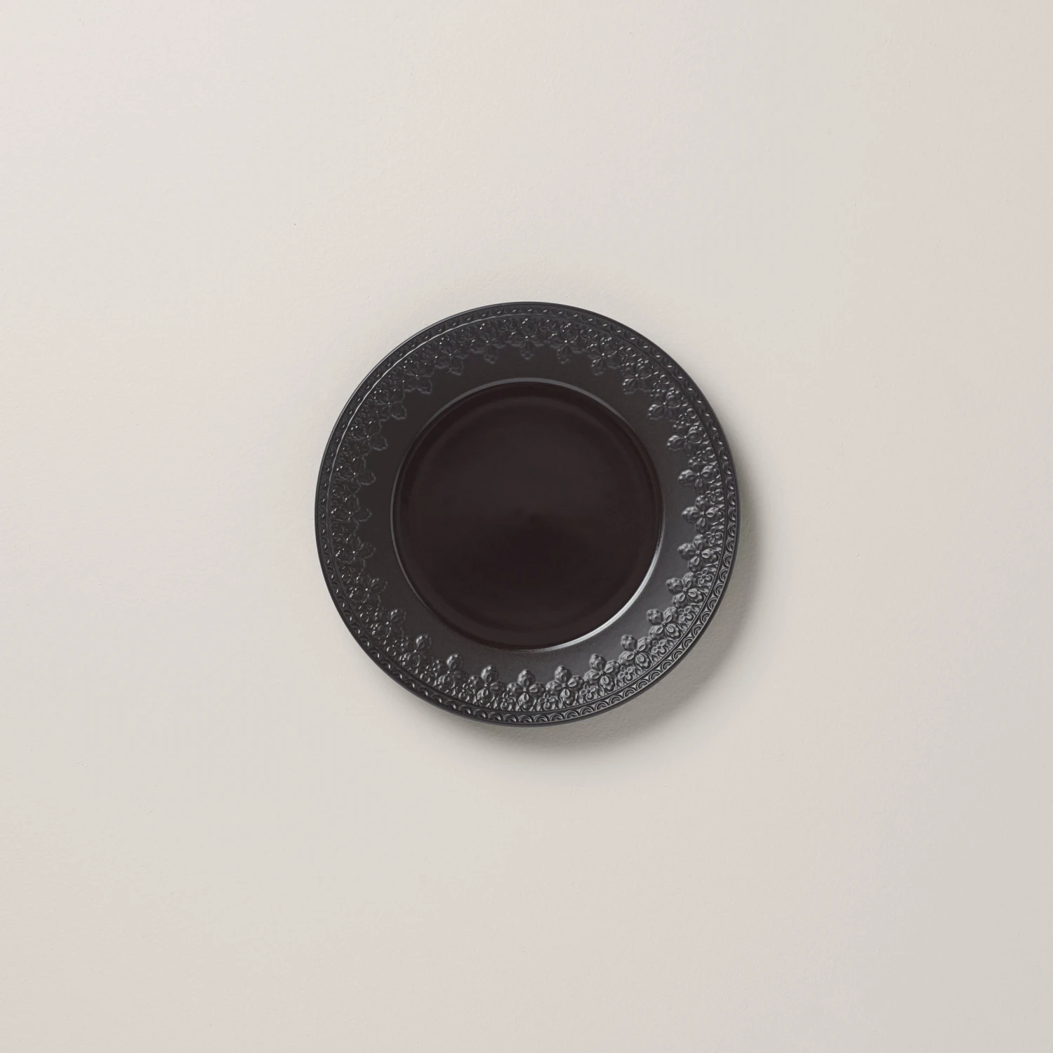 Lenox Chelse Muse Fleur Matte Black 4pc Accent Plate Set 4 Lenox Chelse Muse Fleur Matte Black 4pc Accent Plate Set - Image 2