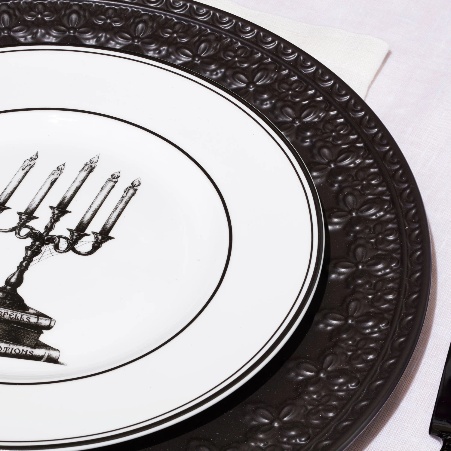 Lenox Vintage Halloween 4-Piece Dessert Plate Set 11 Lenox Vintage Halloween 4-Piece Dessert Plate Set - Image 9