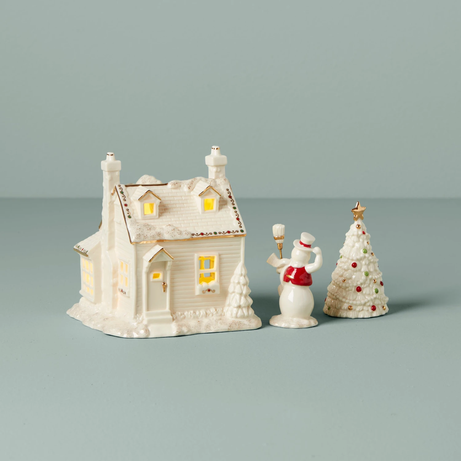 Lenox Mistletoe Park Light-Up 3-Piece Starter Set 4 Lenox Mistletoe Park Light-Up 3-Piece Starter Set - Image 2