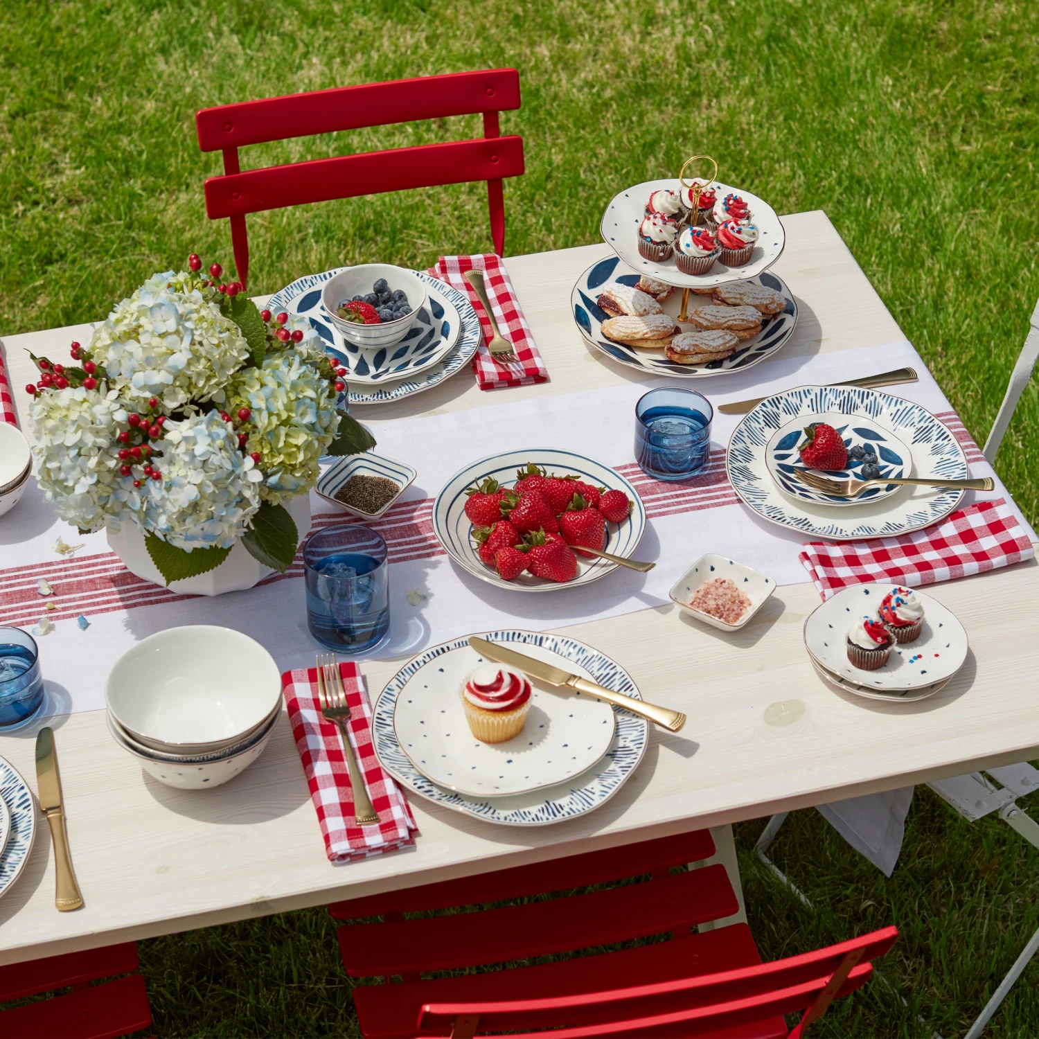 Lenox Blue Bay 12-Piece Dinnerware Set 6 Lenox Blue Bay 12-Piece Dinnerware Set - Image 4