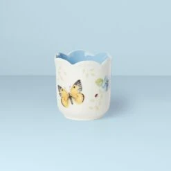 Lenox Butterfly Meadow Scalloped Blue Geranium Candle