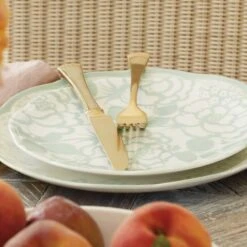 Lenox Butterfly Meadow Cottage 12-Piece Dinnerware Set 34 Lenox Butterfly Meadow Cottage 12-Piece Dinnerware Set -Lenox 894087 894088 877880 894252 LNP S22 FEA 1 7094d6e8 b5db 4871 837b bed19c6c2948