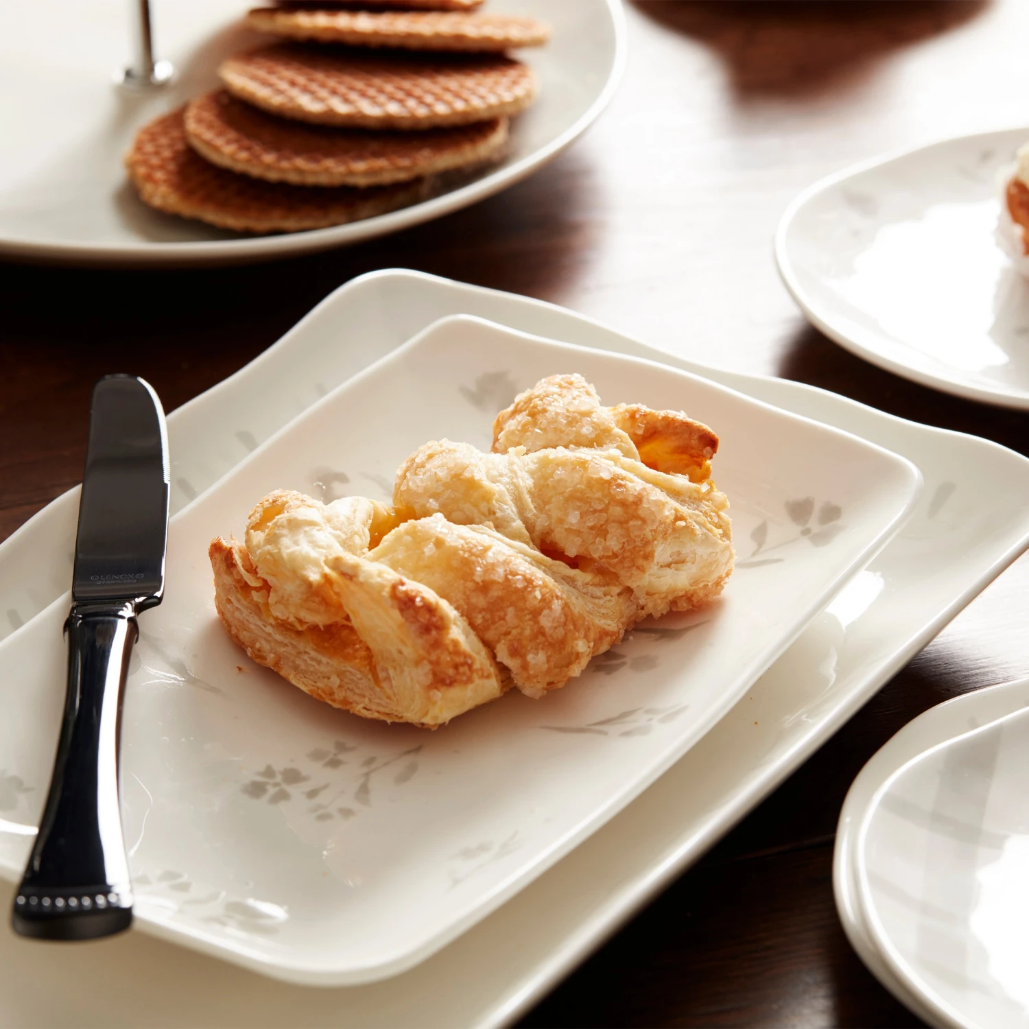 Lenox Oyster Bay 2-Piece Nesting Serving Platters 6 Lenox Oyster Bay 2-Piece Nesting Serving Platters - Image 4