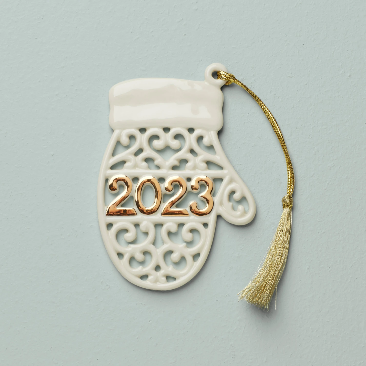 Lenox 2023 A Year To Remember Mitten Ornament 3 Lenox 2023 A Year To Remember Mitten Ornament