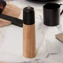 Lenox LX Collective Pepper Mill 10 Lenox LX Collective Pepper Mill -Lenox 895250 895306 895304 895302 LNP F23 FEA 6