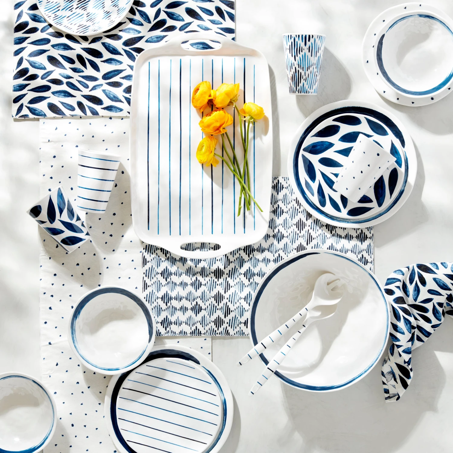 Lenox Blue Bay Melamine 20-Piece Dinnerware Set 4 Lenox Blue Bay Melamine 20-Piece Dinnerware Set - Image 2